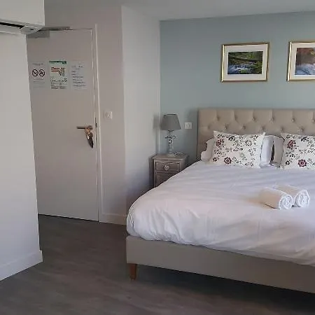 Chez Jacqueline 3*