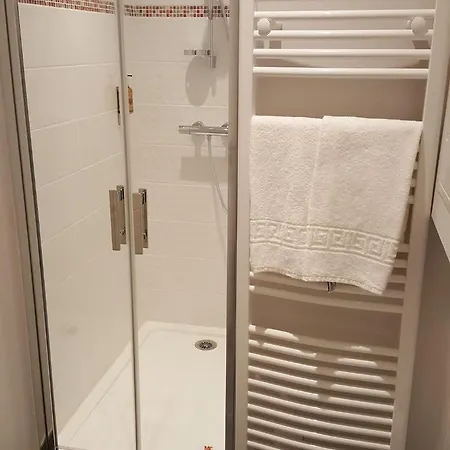 Chez Jacqueline 3* טור