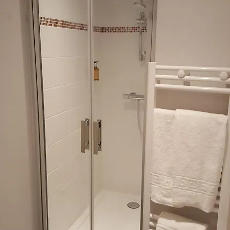 מלון Chez Jacqueline טור