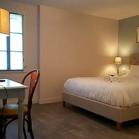 Chez Jacqueline Hotel 3*