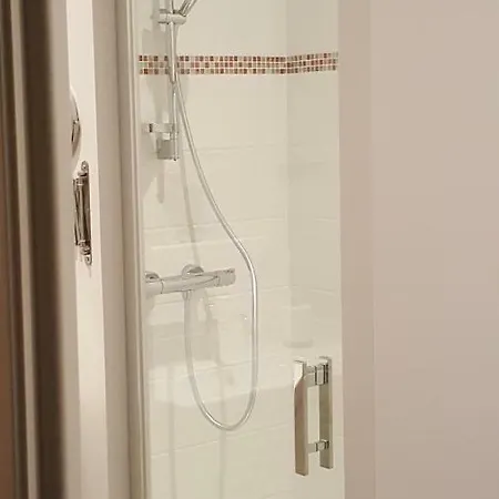 Chez Jacqueline 3* טור