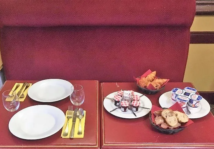 Chez Jacqueline Hotel Tours