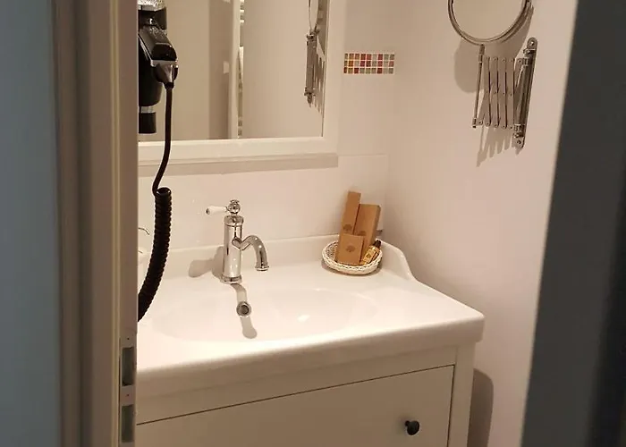 Hotel Chez Jacqueline 3*