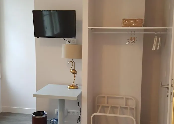 Chez Jacqueline Hotel 3*