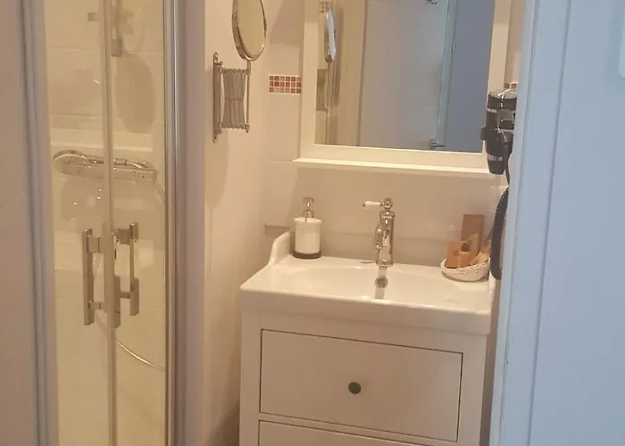 Hotel Chez Jacqueline 3*