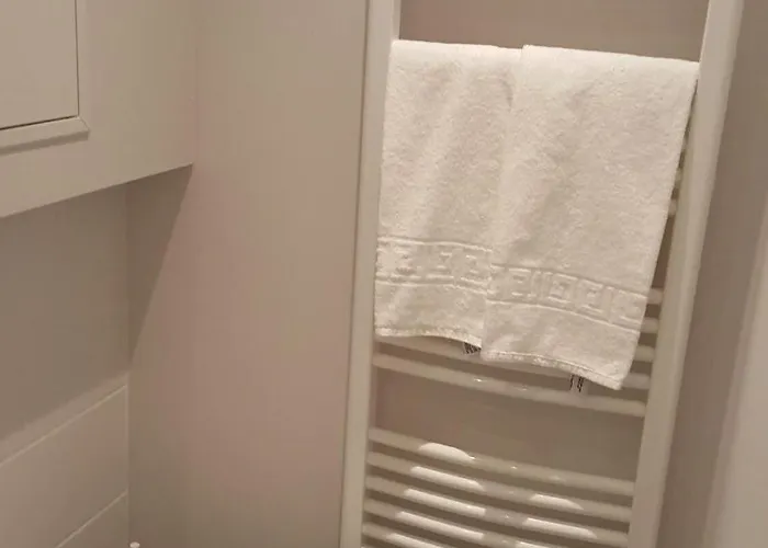 Chez Jacqueline Hotel Tours