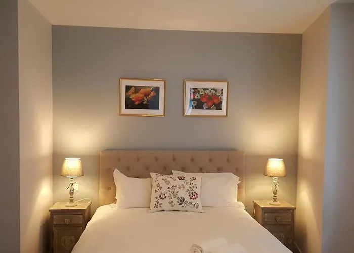 Chez Jacqueline Hotel Tours